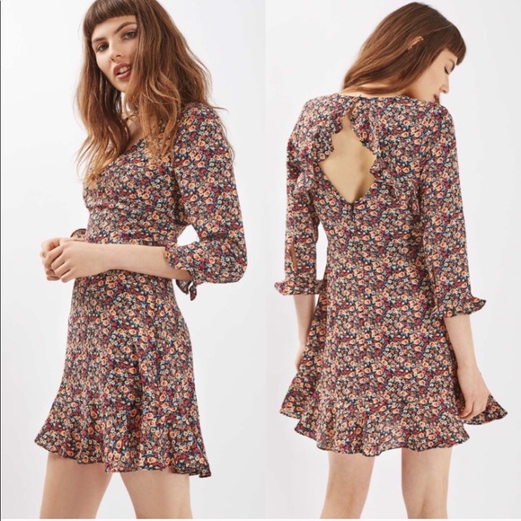 Topshop Dresses & Skirts - Topshop Floral Ruffle Tea Dress